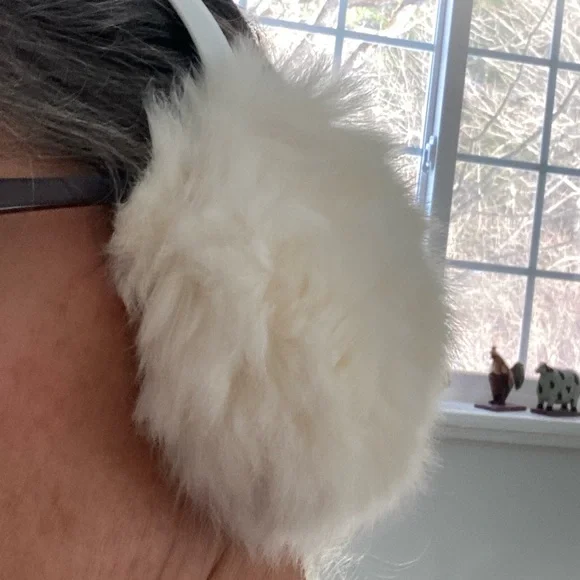 White Fur Ear Muffs OS - Picture 2 of 7